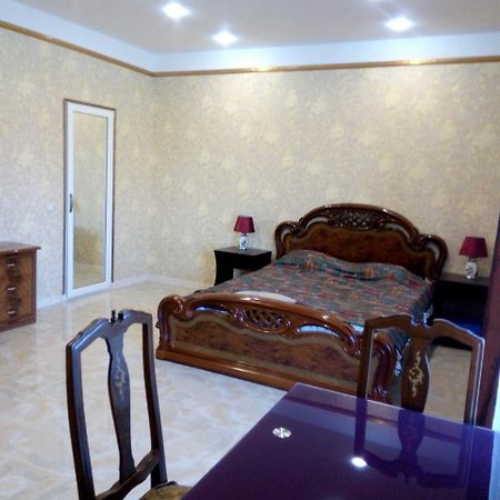 Аппартаменты С Балконом Apartment Odessa Ngoại thất bức ảnh