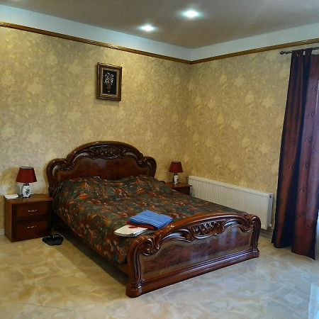 Аппартаменты С Балконом Apartment Odessa Ngoại thất bức ảnh