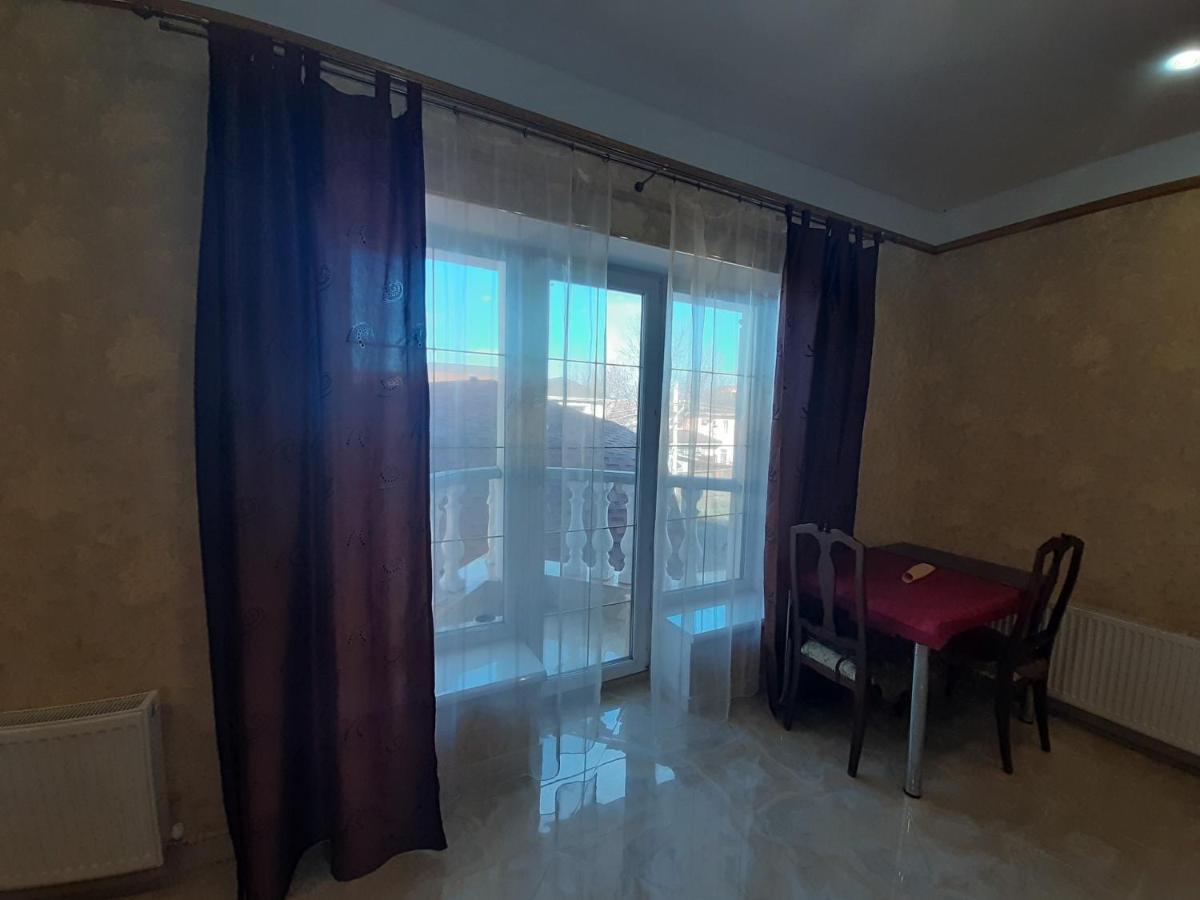 Аппартаменты С Балконом Apartment Odessa Ngoại thất bức ảnh
