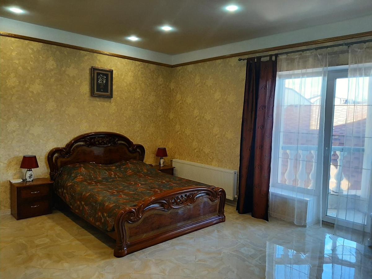Аппартаменты С Балконом Apartment Odessa Ngoại thất bức ảnh
